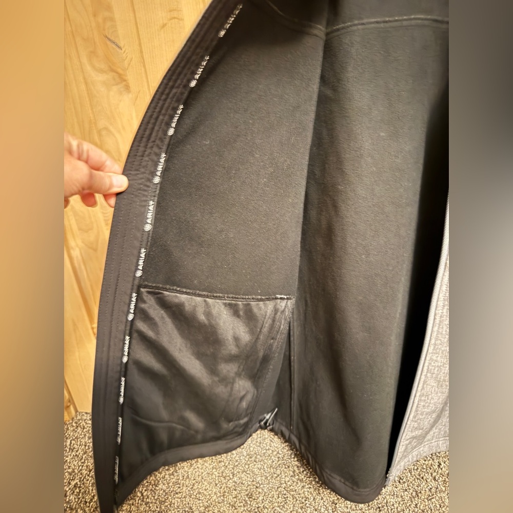 Ariat Men's Softshell Performance Jacket Gray & B… - image 3